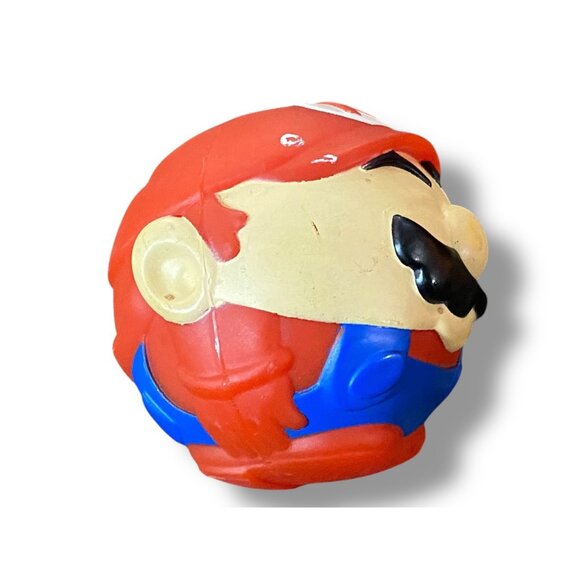 2006 Mcdonalds Happy Meal Toys Nintendo Mario Throw & Catch Red Rubber Ball - Picture 2 of 3